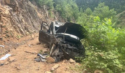 Alabalık Köyü’nde Takla Atan Araç Hurdaya Döndü: Sürücü Hafif Yaralandı