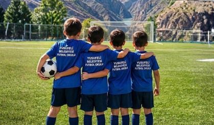 Yusufeli Belediyesi’nden Çocuklara Futbol Okulu