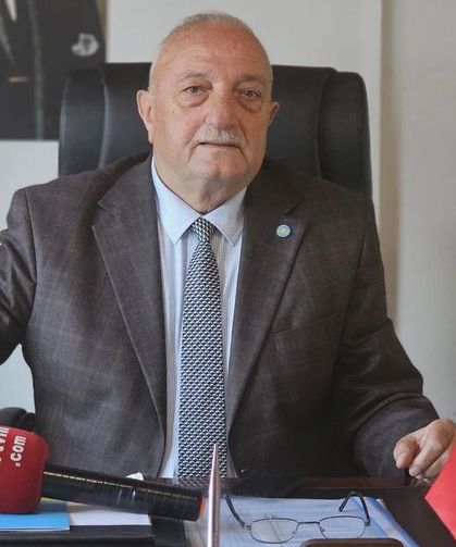 “Geleceğimizin Teminatı Çocuklarımızı Kutluyorum”