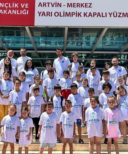 Artvin 1921 Spor Yüzme Derslerine Başladı