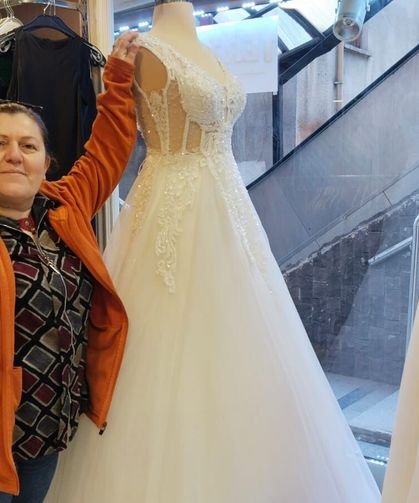 Gelinlikçiler Umutlu Ama Temkinli