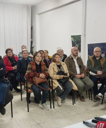 “Esra Işık Yalnız Değildir”