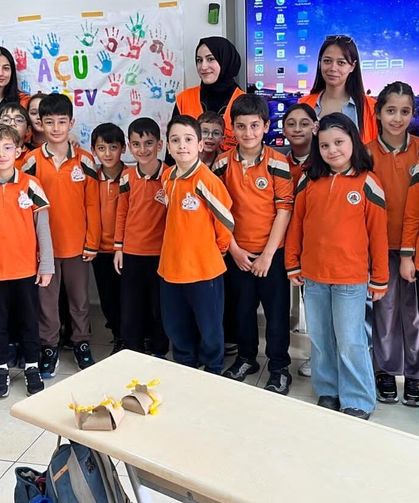 Minik Kalplere Büyük Dokunuş