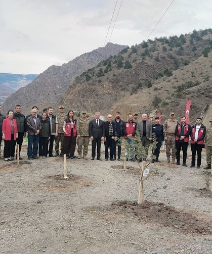 Vatan Sevgisi Fidanlarla Büyüyor