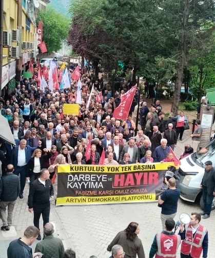 Demokrasi ve Hukuk Vurgusu