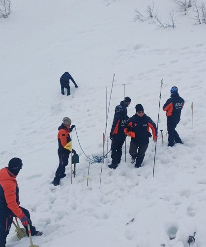 Ardanuç'ta Arama Çalışmaları Başladı
