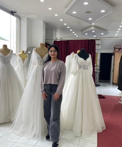 Gelinlikçilerde Yoğun Mesai Başladı