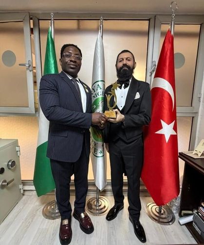 Akif Manaf “Nijerya-Türkiye Dostluk ve Barış Ödülü” ile Onurlandırıldı