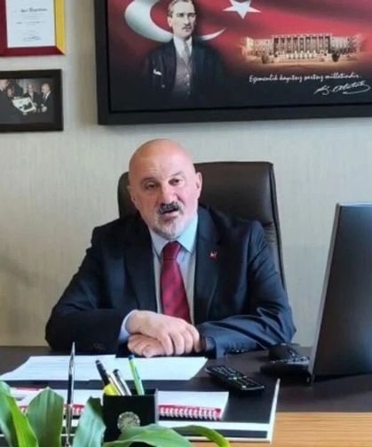 Uğur Bayraktutan'dan Dikkat Çeken Hamle: "Butlanı Değil, Demokrasiyi Seçti"