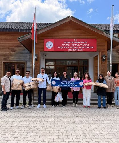Bir Ziyaretten Fazlası: Gençler ve Yaşlılar Arasında Duygu Dolu Buluşma