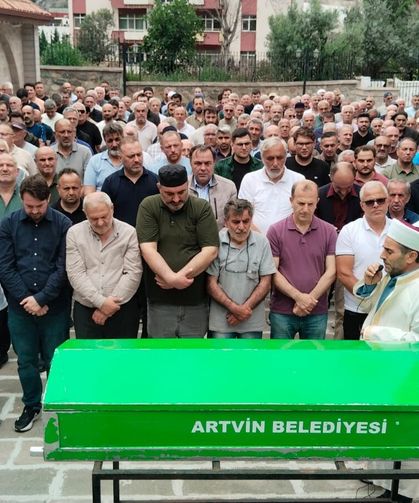 Babalar Günü’nde Baba Acısı: Ali Sönmez Son Yolculuğuna Uğurlandı