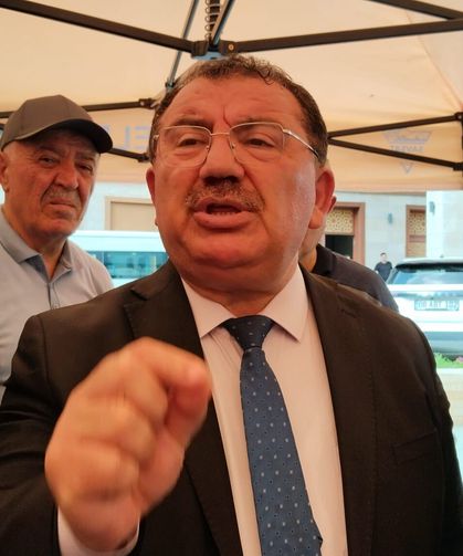 Şavşat İkiye Bölündü