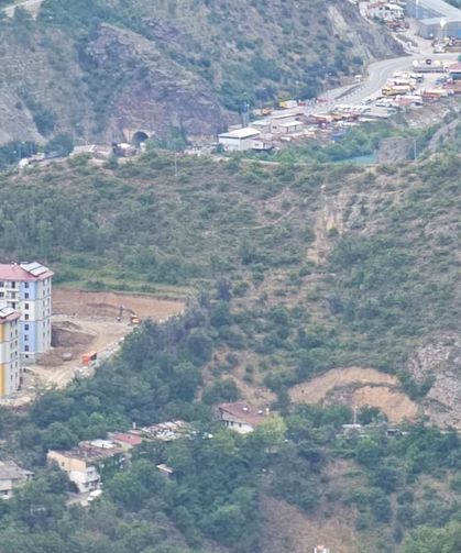“Sağlık Siyasetin Üzerinde Bir Konudur”