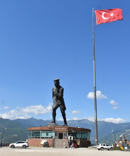 Artvin'in Cazibe Merkezleri Ziyaretçilerini Bekliyor
