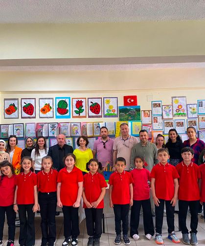 Emekle Hazırlanan Sergi Ziyaretçilerini Ağırladı