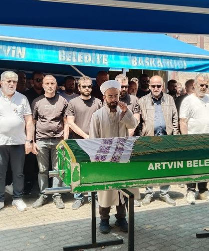 Artvin'in Sevilen İsmi Belkıs Demir'e Gözyaşlarıyla Veda