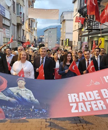Artvin'de 15 Temmuz Ruhu Meydanlarda Anıldı
