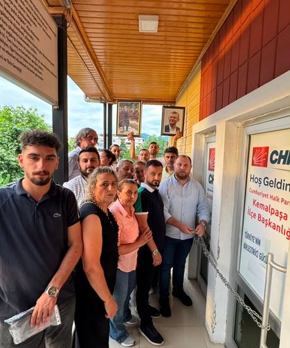 CHP Binasına Zincir, Ekmekçi’ye Sert Sözler!