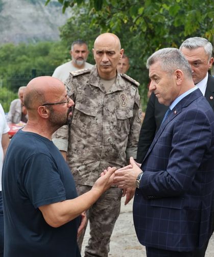Vali Ergün’den Akyürek Ailesine Taziye Ziyareti