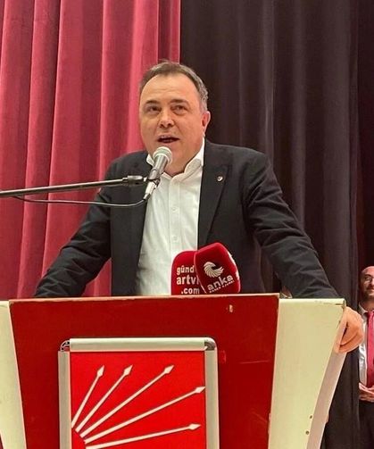 Seçkin Kurt, CHP'den İstifa Etti