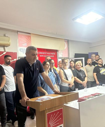 CHP Hopa'da 741 Kişi İstifa Etti