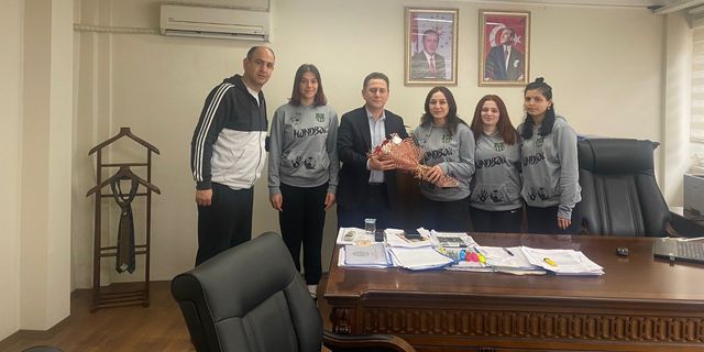 İl Özel İdaresi Altın Kızlar’a sponsor oldu