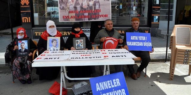 HDP önündeki eylemlerinde 100. haftayı geride bıraktı