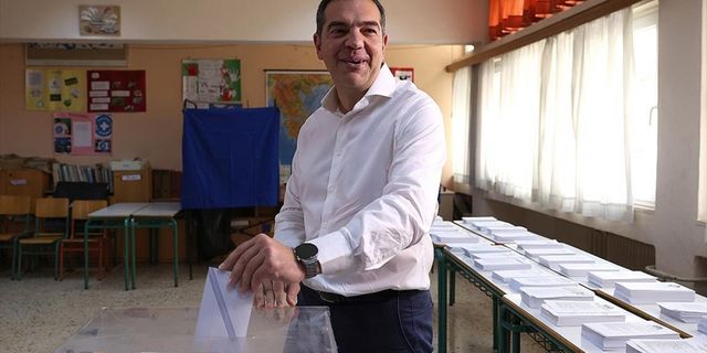 Yunanistan'da seçimlerden yenilgiyle çıkan SYRIZA'nın oy kaybının artabileceği belirtildi