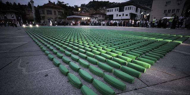 Srebrenitsa Anıt Merkezi'nin açılışı 20. yıl töreniyle kutlandı