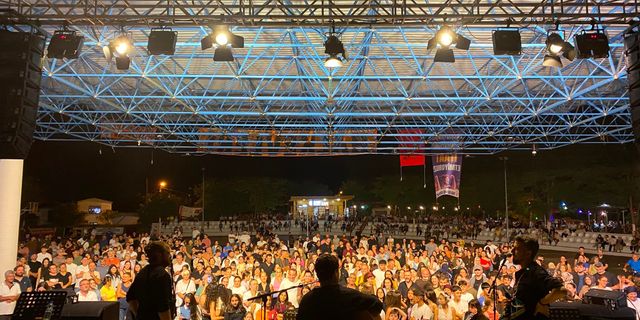 Yayla Trio Kemalpaşa’yı Coşturdu: Oyunun Sonu Gelmedi!