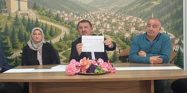 “Şavşat Belediyesi Bu Maaş Yükünü Taşıyamıyor”