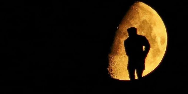 Atatürk ve Ay’ın Buluşma Fotoğrafı İlgi Gördü