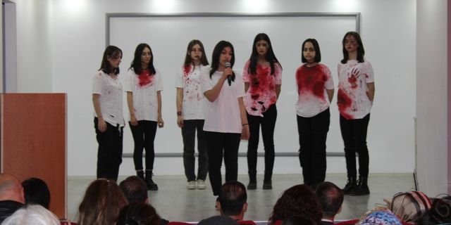 Türkiye’de yaşayan şiddete dikkat çekmek için program ve sergi düzenledi