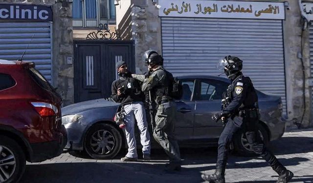 İsrailli Bakan Ben-Gvir'den, muhabire saldıran polise destek ziyareti