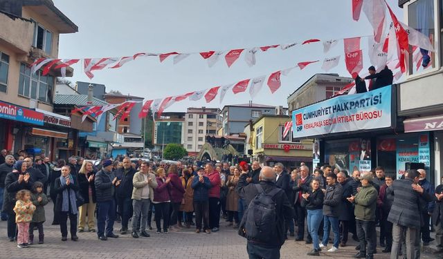 CHP Kemalpaşa’da seçim ofisini açtı