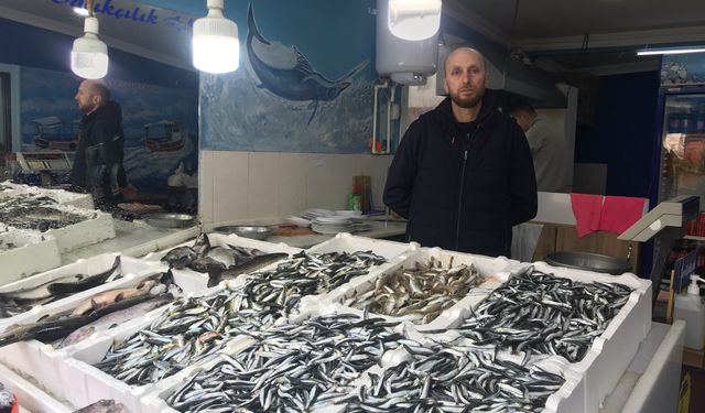 Gürcüler Balık Tezgahlarına Rağbet Gösteriyor