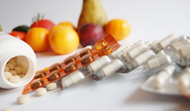 Kontrolsüz Kullanılan Vitamin ve Takviye Ürünler Sağlık Sorunlarına Yol Açabilir