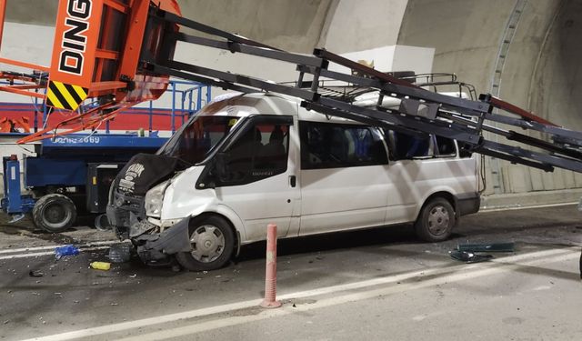 Yusufeli'nde kaza: 7 kişi yaralandı