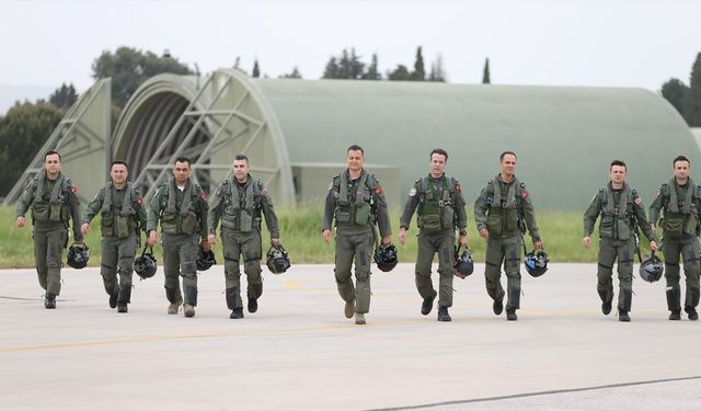 Türkiye'nin İlk Ana Jet Üssü Donanımlı Pilotlar Yetiştiriyor