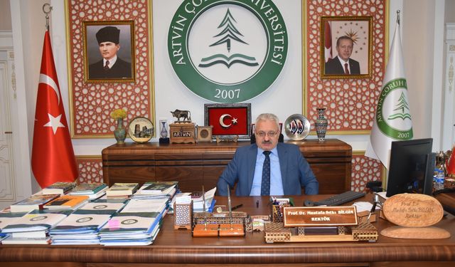 Rektör Bilgin: Türk Dili ve Tarih Bölümleri kapanmıyor