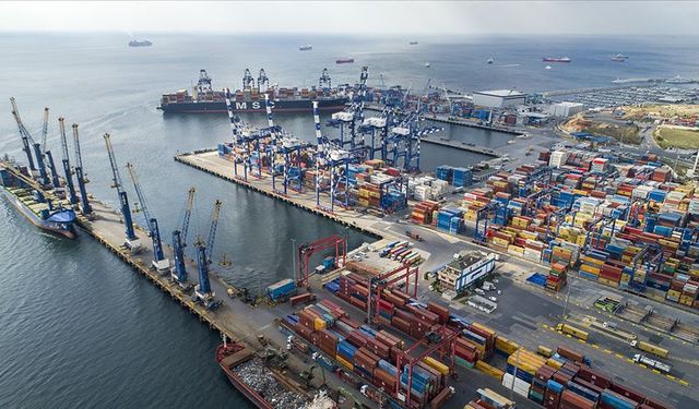 Türk lirasıyla dış ticaret hacmi 2025'te 1,5 trilyon liraya yaklaşarak rekor kırdı