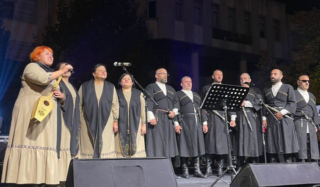 Demir Elma Festivali İlk Gününü Tamamladı