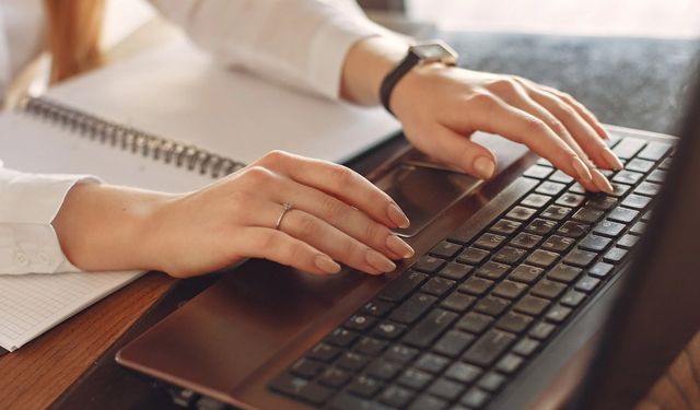 DİJİTAL VE PRODÜKSİYON İÇERİKLERİNİN ÜRETİLMESİ VE YAYINLANMASI HİZMETİ ALINACAKTIR