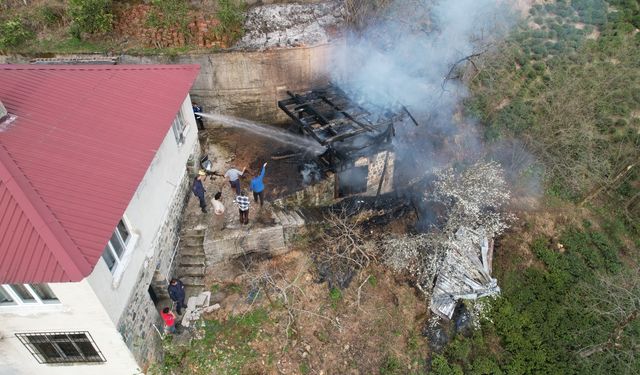 Serenderde Çıkan Yangında Maddi Hasar Oluştu