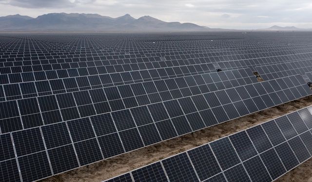 Türkiye'de Güneş Enerjisi Sektöründe Kadın İstihdamı Artıyor