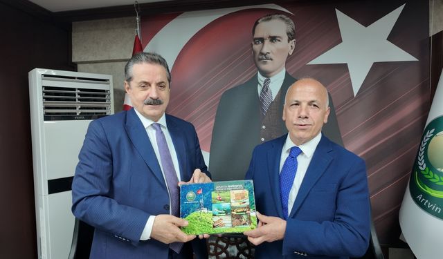 AK Parti Artvin Milletvekili Çelik Ticaret Borsası'nı Ziyaret Etti