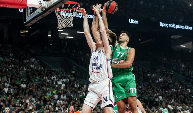 Anadolu Efes, THY Avrupa Ligi Play Off İkinci Maçında Panathinaikos'a Konuk Olacak