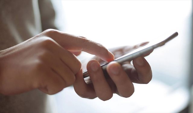 Mobil Uygulamalara Verilen Bilinçsiz İzinler Siber Güvenliği Riske Atıyor