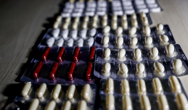 Türk İlaç Sanayi Sektörü Kutu Bazında Ülkede Kullanılan İlaçların Yüzde 90'ını Üretiyor