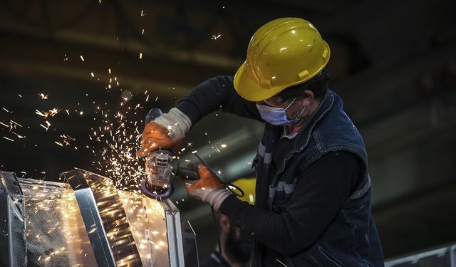 Ücretli Çalışan Sayısı Şubatta Yıllık Yüzde 1,1 Artarak 15,3 Milyona Yaklaştı